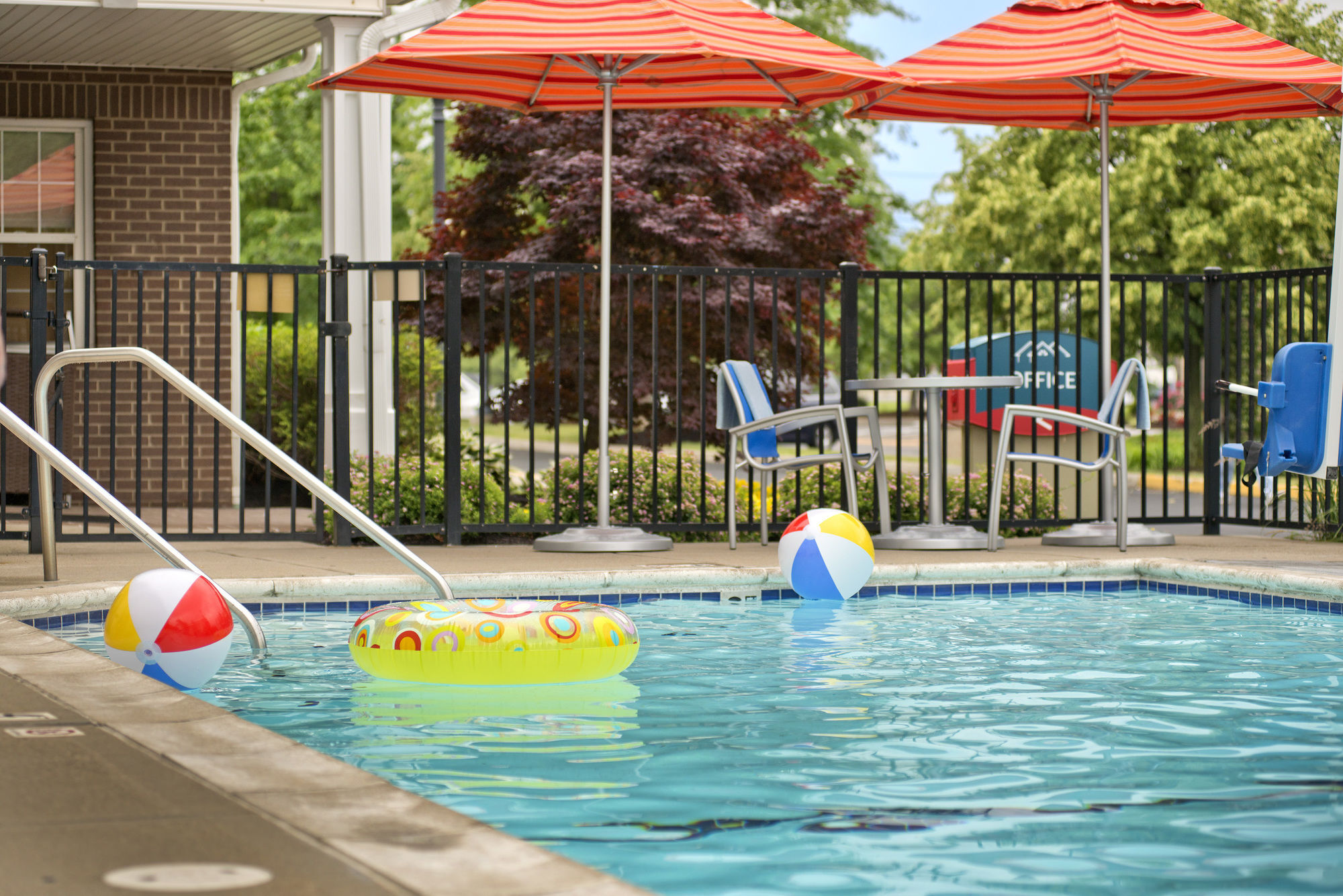 Birch Hills Suites - Blue Ash Extérieur photo